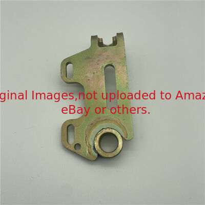براکت - غلتک RH عقب GAMT5112 متناسب با ماشین چمن زنی Deere Greens