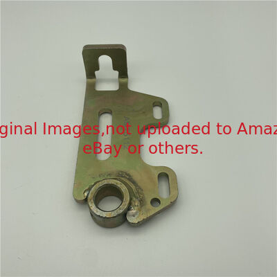 براکت - غلتک RH عقب GAMT5112 متناسب با ماشین چمن زنی Deere Greens